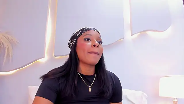 EmilyDiaaz webcam