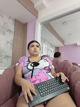 lunaroose - LunaRoose's free webcam - UK Sex Cams