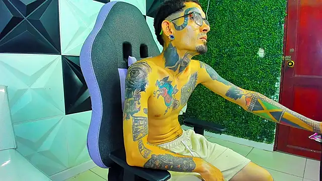 Boy_tatto77 webcam