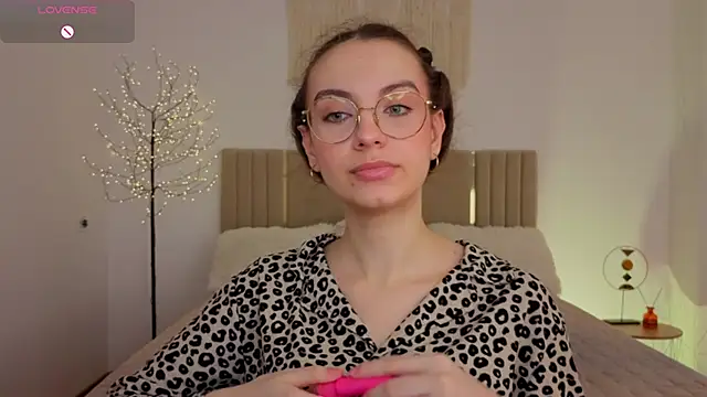 Real_cutie1 webcam
