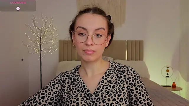 Real_cutie1 webcam