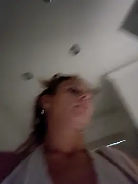 Bellaa25 webcam