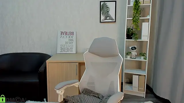 Ledi_Luna webcam