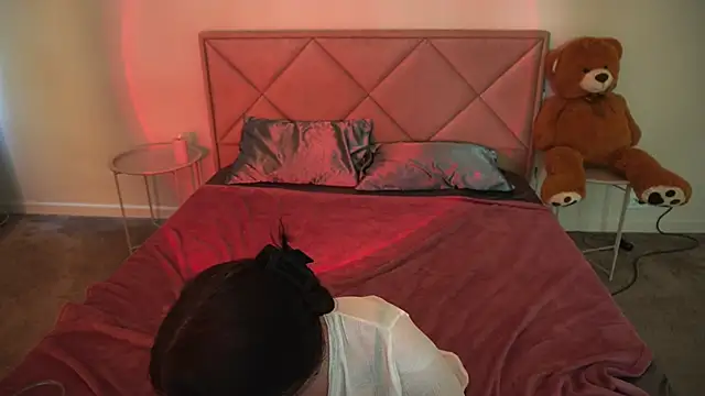 SinfulKittenn webcam