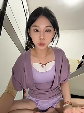 cuteluky18 webcam