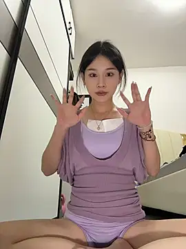 cuteluky18 webcam
