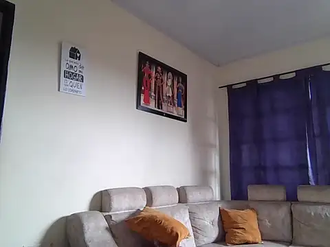 megan-hotxx webcam