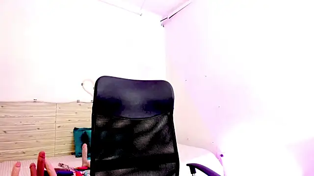 lilahSweet webcam