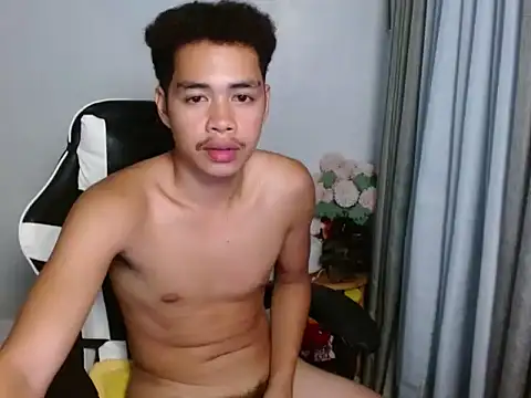 curlyasian_njxx webcam