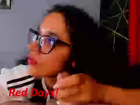 Saritaa_28 webcam