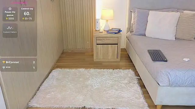KristennBlue webcam