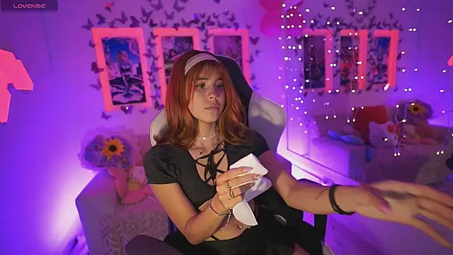 DahliaGrey webcam