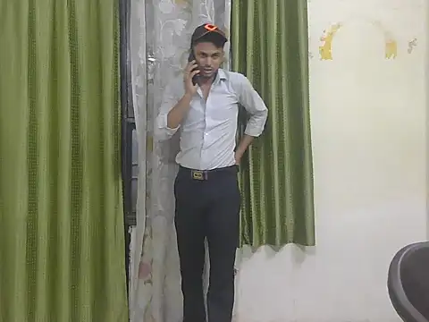 Stubborndesiboy webcam