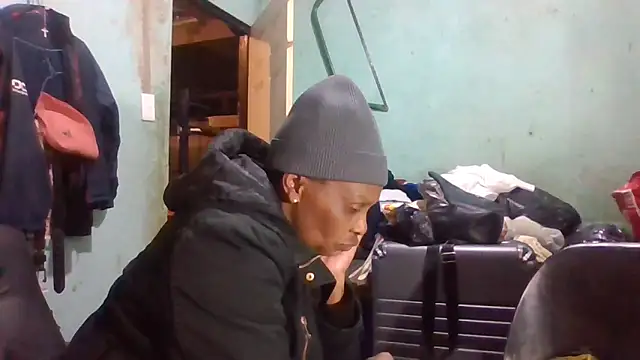 Nicky52 webcam
