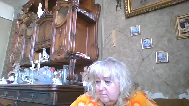 Lala-Love56 webcam
