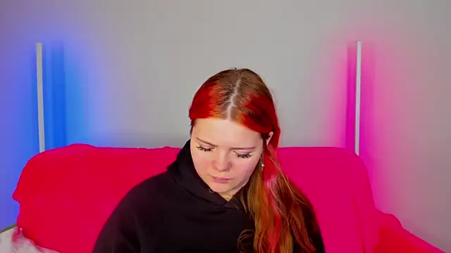 KellyFiery webcam
