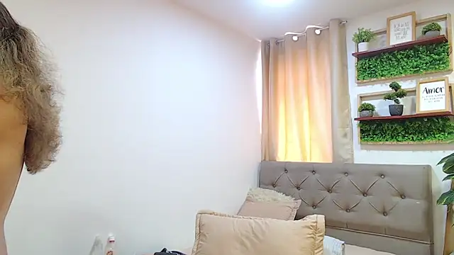 sasi_luna webcam