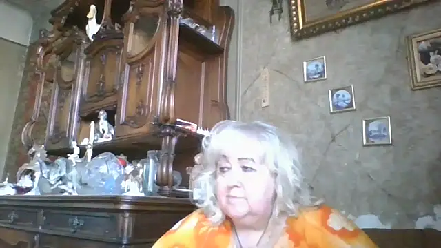 Lala-Love56 webcam