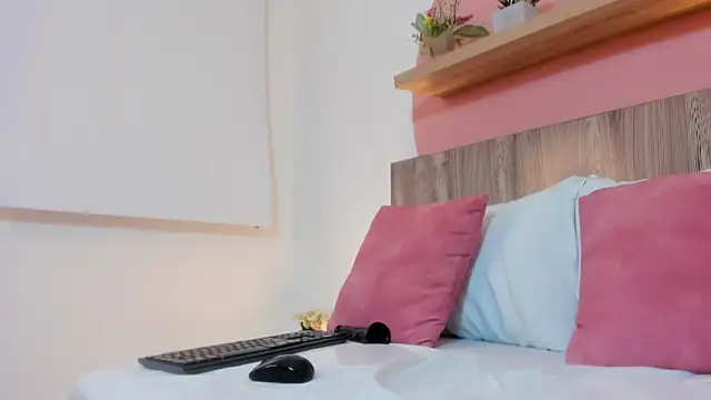 luna_blazze_ webcam