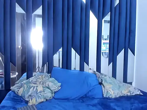 Hot_Scarleth webcam
