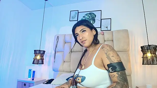 kimberlyfox_t - KimberlyFox_t's free webcam