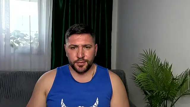 Gold_Alpha_Boy webcam