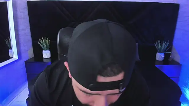 jhon_bear03 (M young) - worship your king until he cum