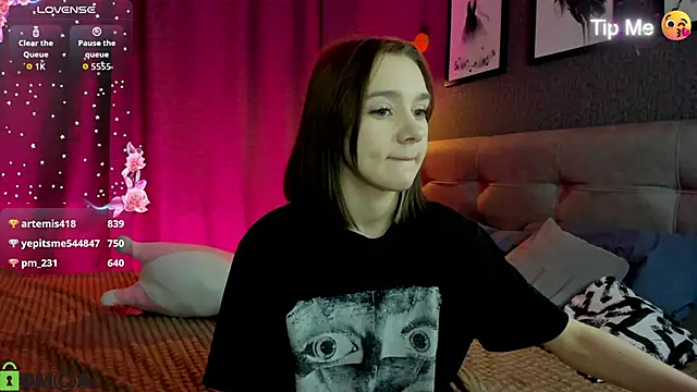 Lesi_Moonie01 webcam