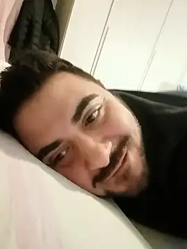 bear_skinny webcam