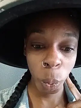 Jasmine_FullsShine webcam