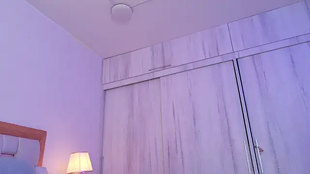 mia_hank webcam