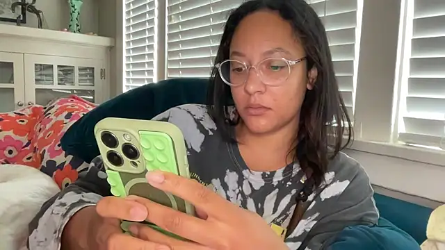 dreamyriri webcam