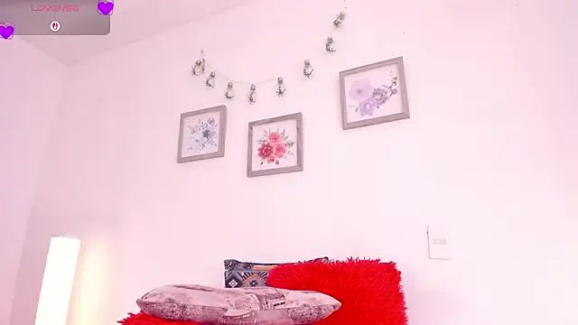 mely_rosse_ webcam