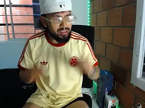 camilorestrepo77 - Camilorestrepo77's free webcam - UK Sex Cams