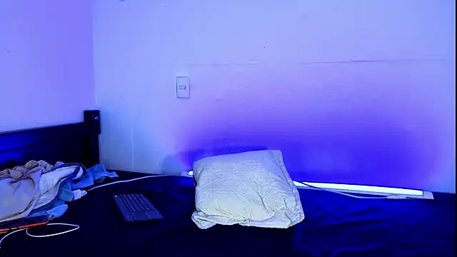 luke_muscle - Luke_Muscle's free webcam - UK Sex Cams