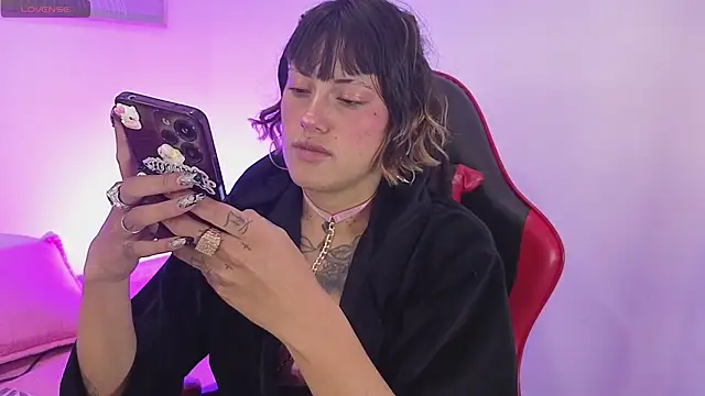 _sharlotte777 webcam