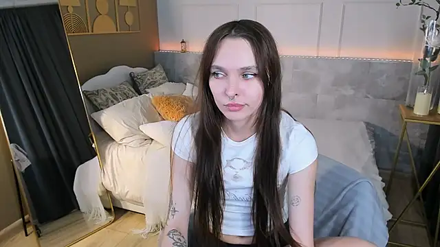 ChloeSunny webcam