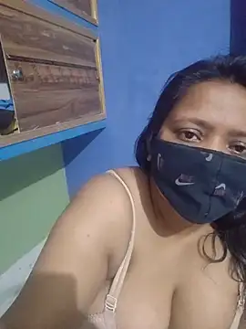 ohh_meena (F young) - Boob show