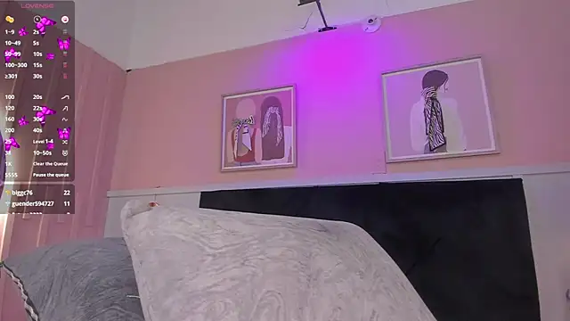 elodie_walker webcam