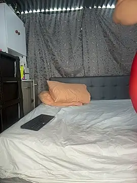 Soe_Lara webcam