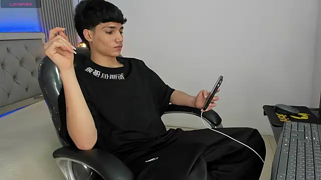 SamBlack_ webcam