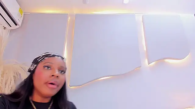 EmilyDiaaz webcam