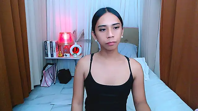 scarlet_smith7 (T teen) - BE MINE SCARLET AND CUM FOR ME
