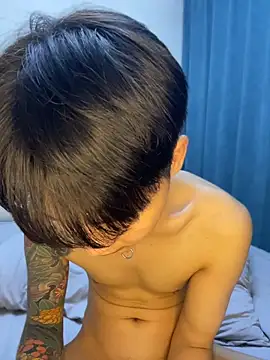 kkx808 (M twink) - 新人开播第二天，进来和主播一起互动吧