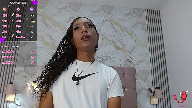 Mia_Hiills webcam