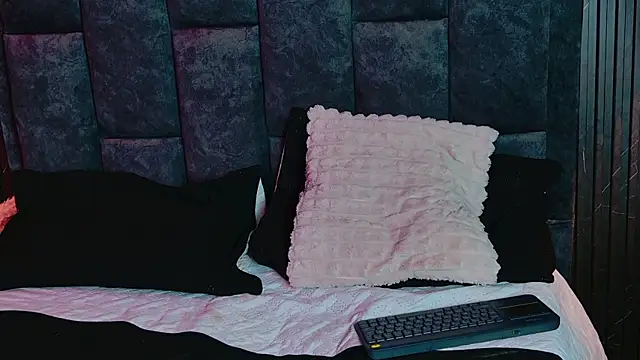 Kitty_nana_ webcam