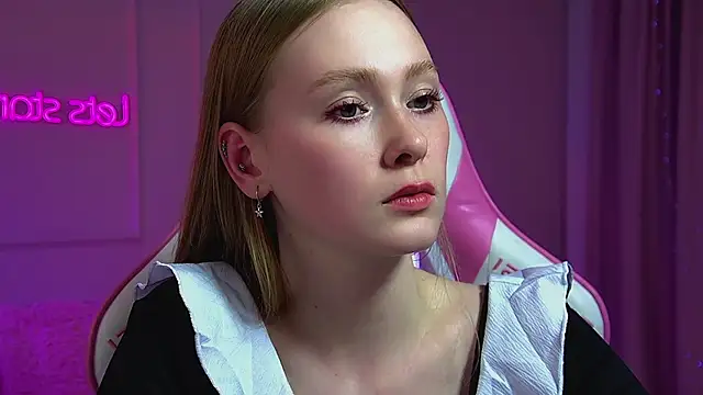 AgataFoxley live cam