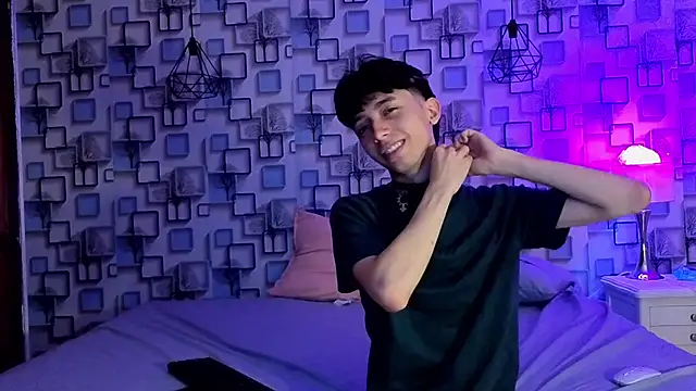 Twink_Sebas7