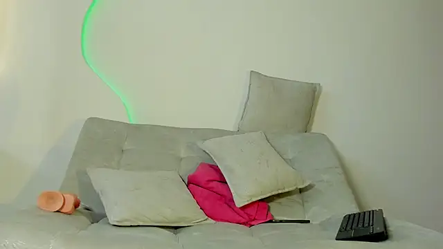 ArohomLester_ webcam