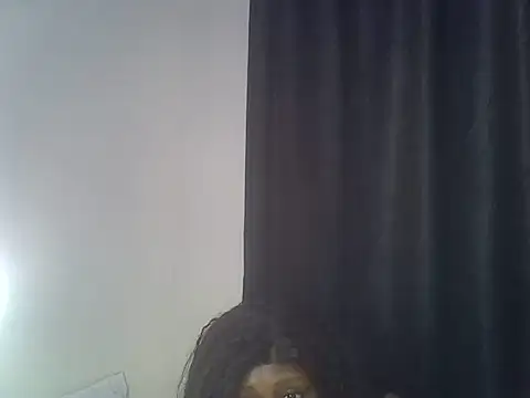 Luna_en_Gee webcam